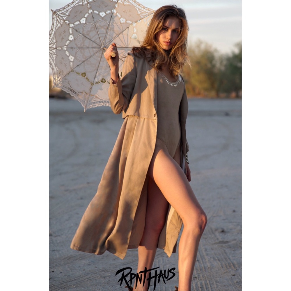 🚫SOLD🚫NWT taupe duster coat